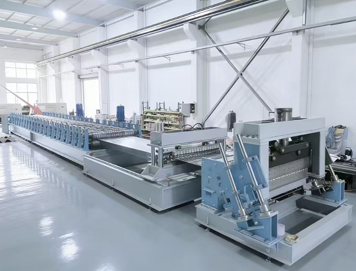 Large-scale granule forming machine